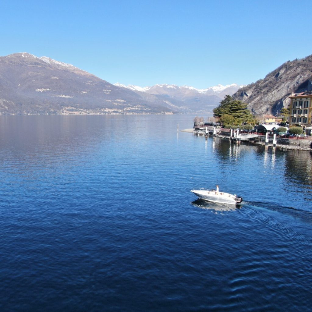 foto lago di como sponda di lecco tour in barca