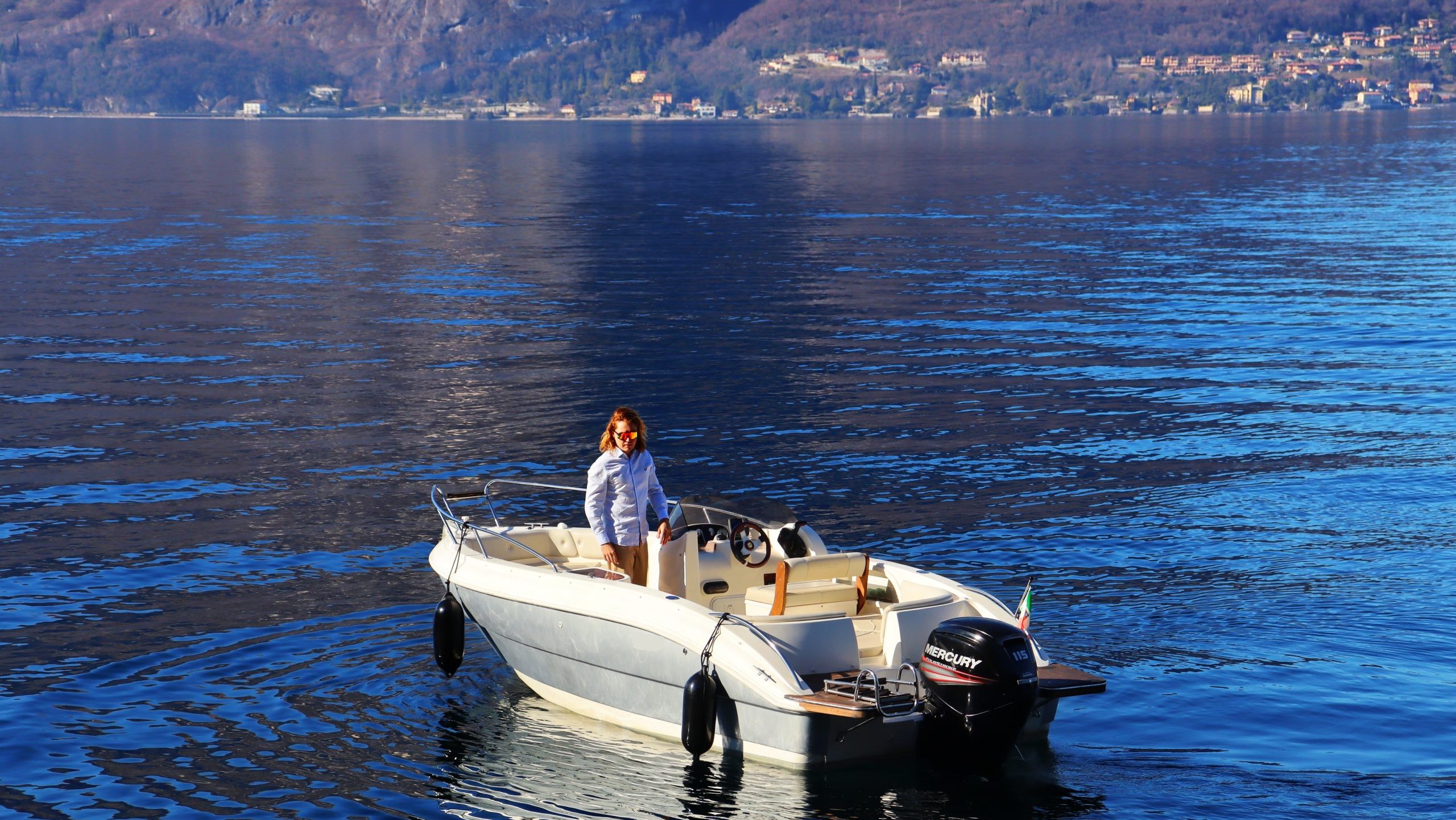 Il fascino del lago di Como a Gennaio: scoprilo con un tour in barca